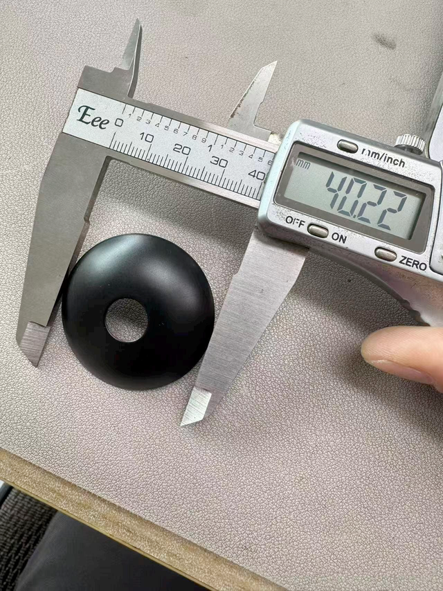 Curved Disc - 40mm - Black