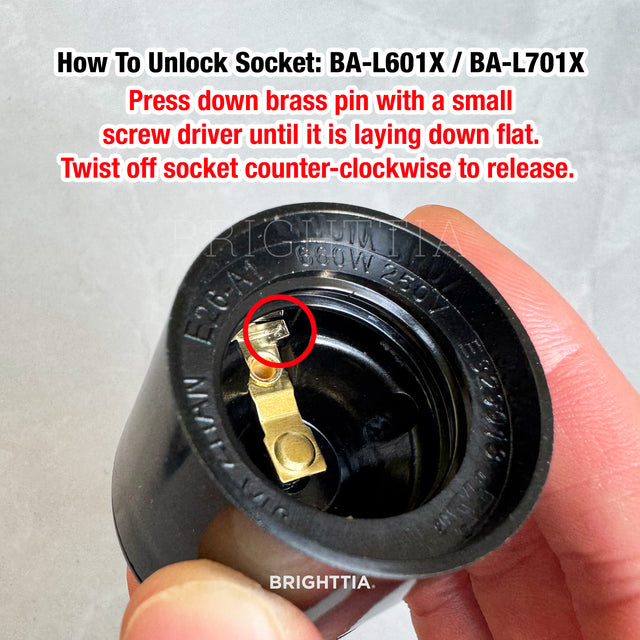 Full Cap E26 Bulb Socket With Cord Grip - White