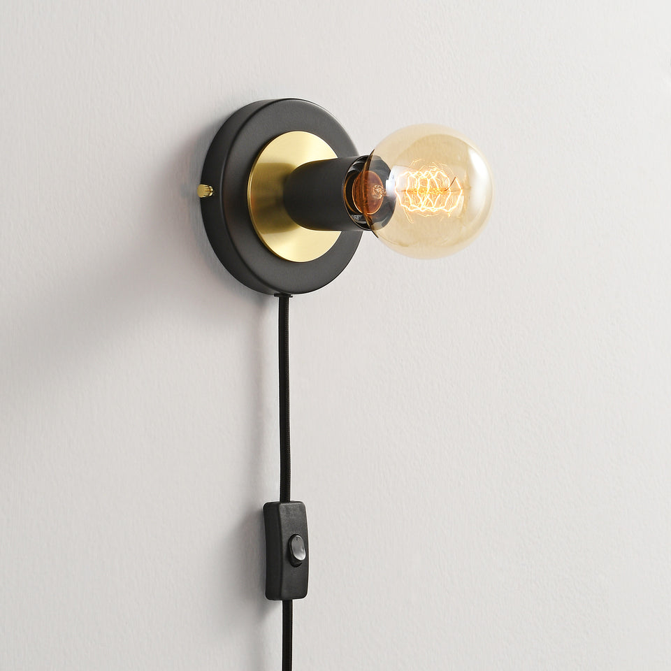 Luna Plug In Wall Sconce - Black/Gold